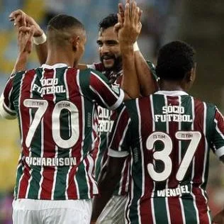 Fluminense terá marca de empresa de laboratório na camisa até o fim de 2017