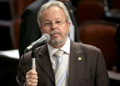 Deputado preso no Rio pede saída temporária para posse na Assembleia