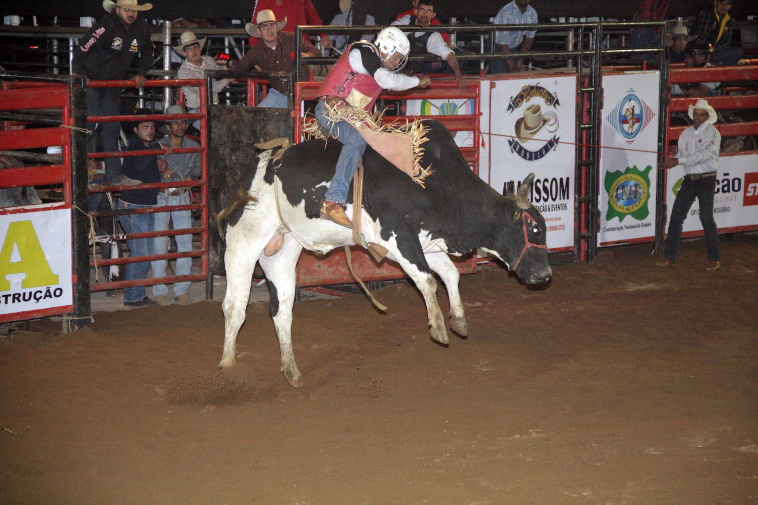 18º Festa de Rodeio agita Venda Nova do Imigrante em agosto