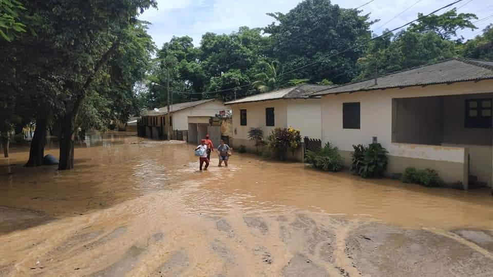 Famílias atingidas pela enchente em Itapemirim tem atendimento prioritário