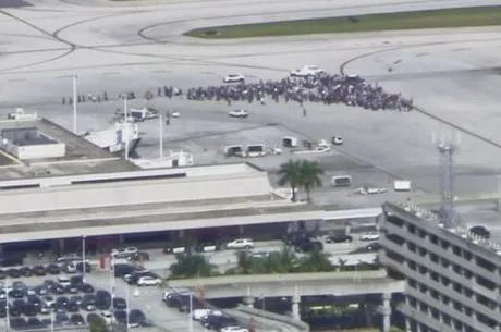 EUA: ataque em aeroporto de Fort Lauderdale deixa 5 mortos e 8 feridos