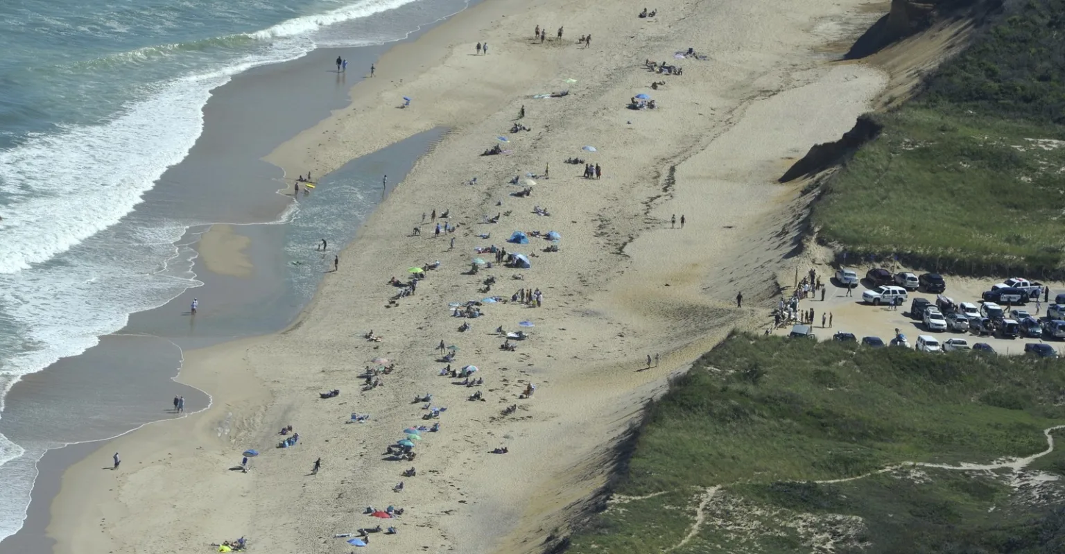 Praia onde capixaba morreu não tinha ataque fatal de tubarão há 80 anos Praia onde capixaba morreu não tinha ataque fatal de tubarão há 80 anos