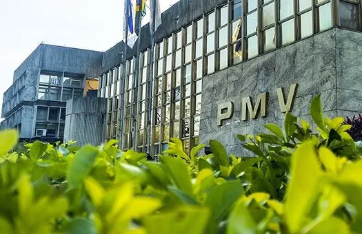 Vitória vai cortar comissionados e fundir secretarias para economizar R$ 3 milhões