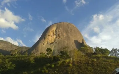 Quer visitar o Parque Estadual da Pedra Azul? Veja as instruções antes de ir