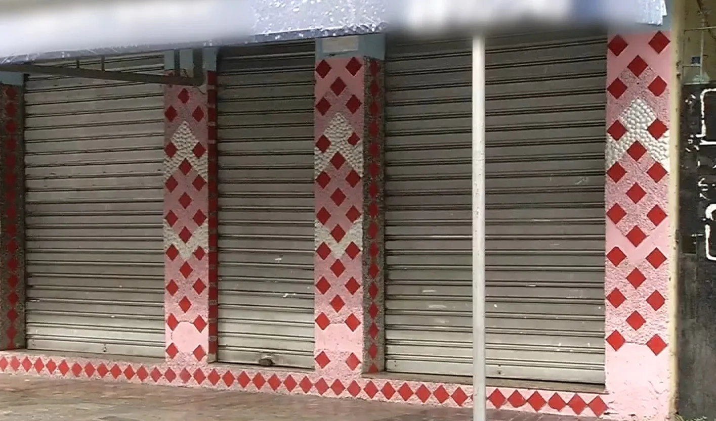 Amigos são baleados enquanto assistiam jogo do Flamengo em bar, na Serra