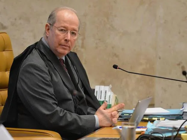 O Supremo Tribunal Federal (STF) realiza sessão plenária, para a análise e julgamento de processos em pauta. Na foto, o ministro Celso de Mello (Fabio Rodrigues Pozzebom/Agência Brasil)