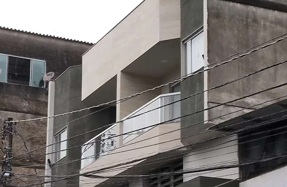 Adolescente passa dias observando vítimas para arrombar apartamentos em Vila Capixaba