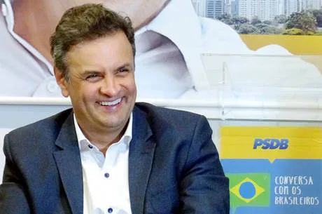 Aécio Neves cumpre agenda na Central Única das Favelas