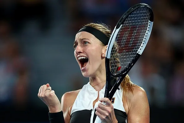 Kvitova vence na estreia e avança às oitavas em Wuhan; Wozniacki é eliminada