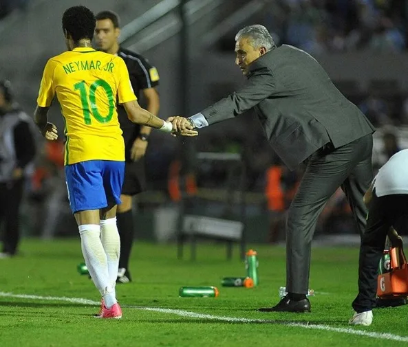 Tite define resultado como histórico, mas vê seleção ainda abaixo do ideal