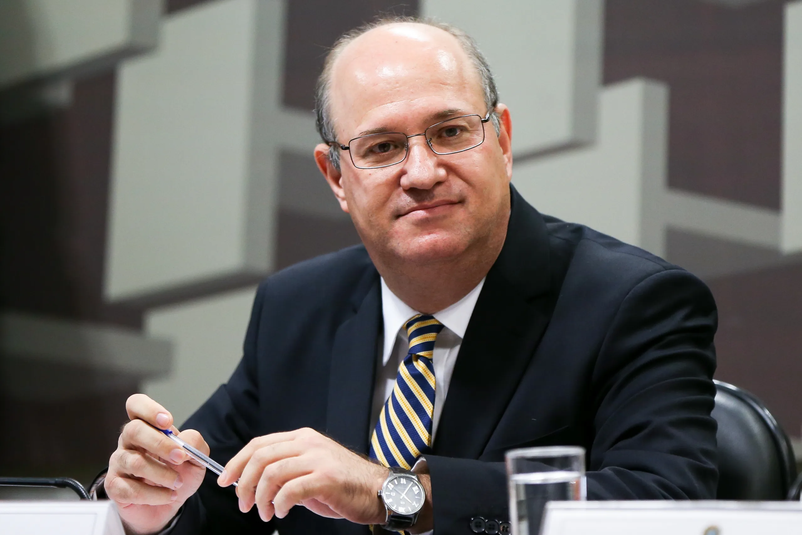 Brasília – O economista Ilan Goldfajn, indicado para a presidência do Banco Central (BC), é sabatinado na Comissão de Assuntos Econômicos (CAE) do Senado. (Marcelo Camargo/Agência Brasil)