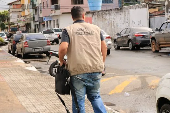 Cref identifica profissional de Educação Física irregular em Guarapari