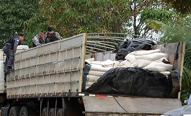 Maconha apreendida em carreta na Serra pode ter vindo do Paraguai