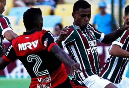 Com gol aos 49 do 2º tempo, Flamengo empata com o Fluminense no Maracanã