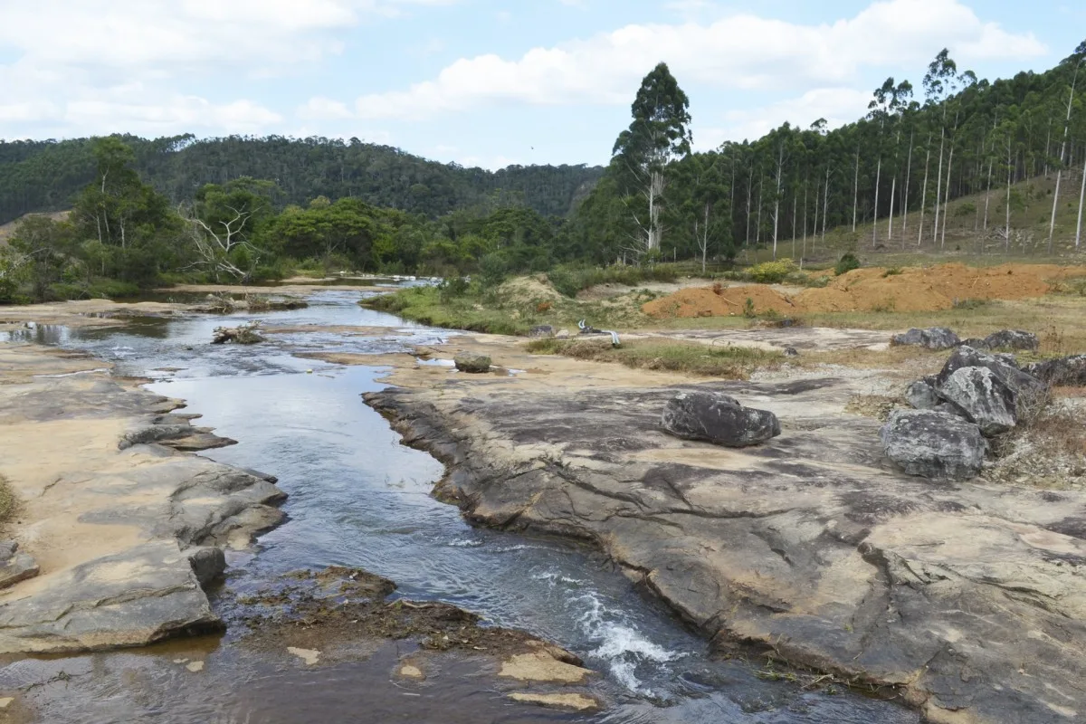 Rio Santa Maria segue abaixo do nível crítico e racionamento pode ser mantido