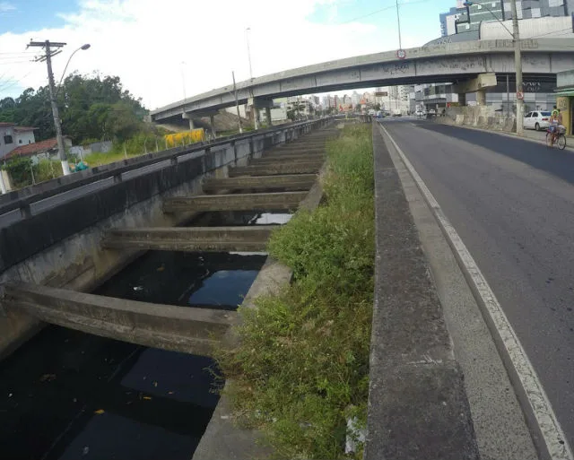 Técnica italiana poderá ser utilizada para despoluir canais em Vila Velha