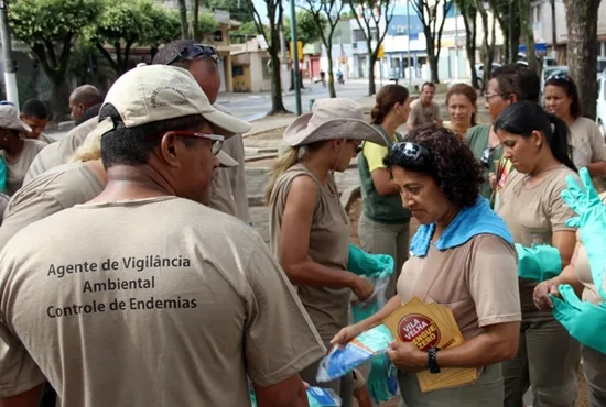 Agentes da dengue de Vila Velha vão entrar em greve na próxima semana