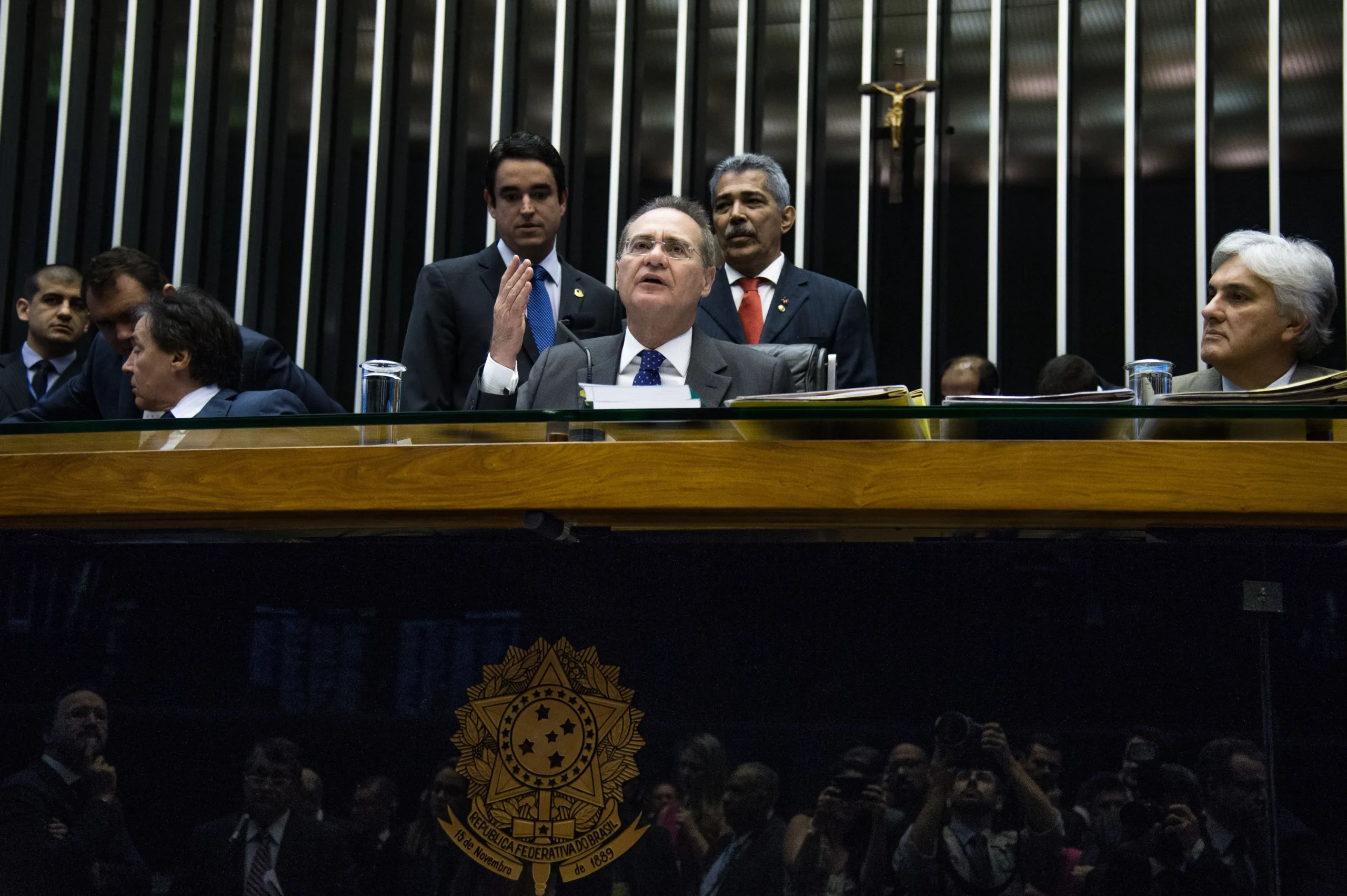 Brasília – O presidente do Congresso, Renan Calheiros, durante sessão conjunta para análise de vetos (José Cruz/Agência Brasil)