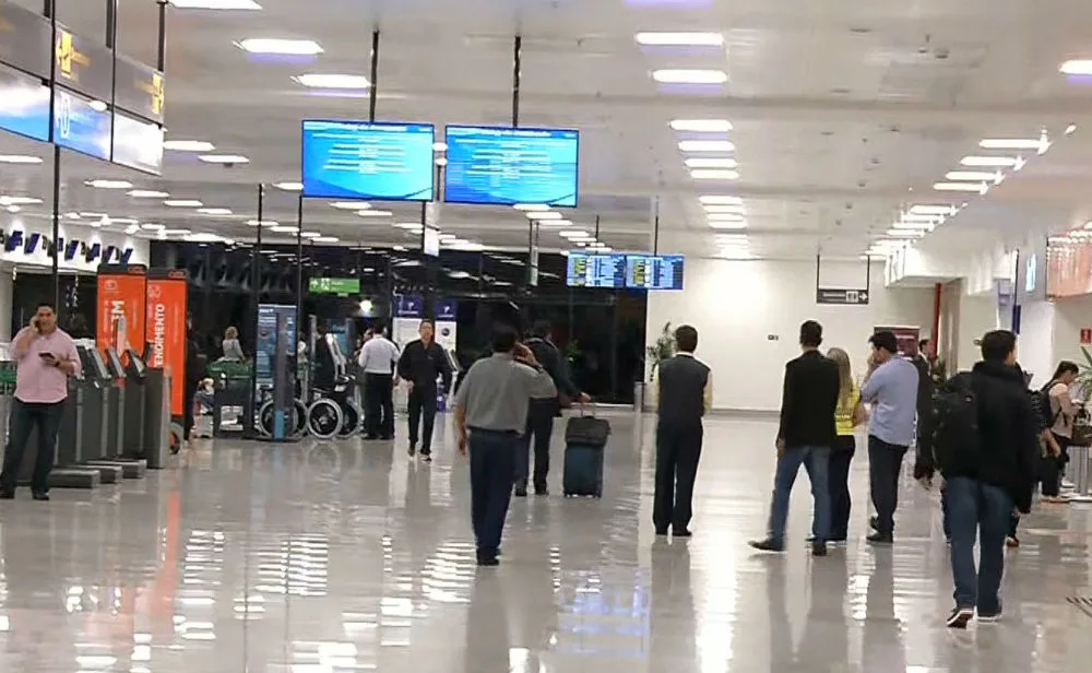 Aeroporto de Vitória adota chamada de embarque por telas