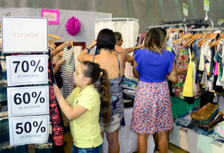 Outlet terá presente para o Dia dos Pais com até 80% de desconto a partir desta 4ª em Cariacica