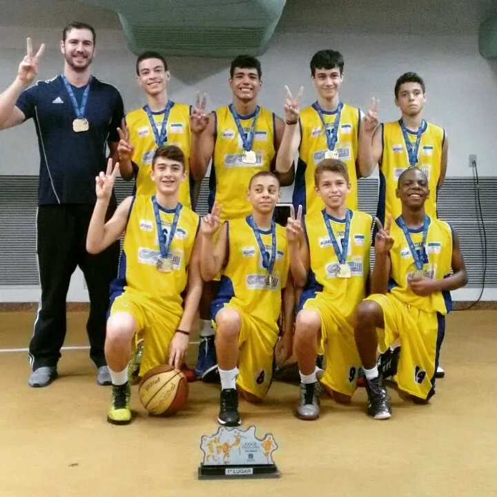 Colégio de Cachoeiro é campeão das Olimpíadas Escolares do ES no basquete