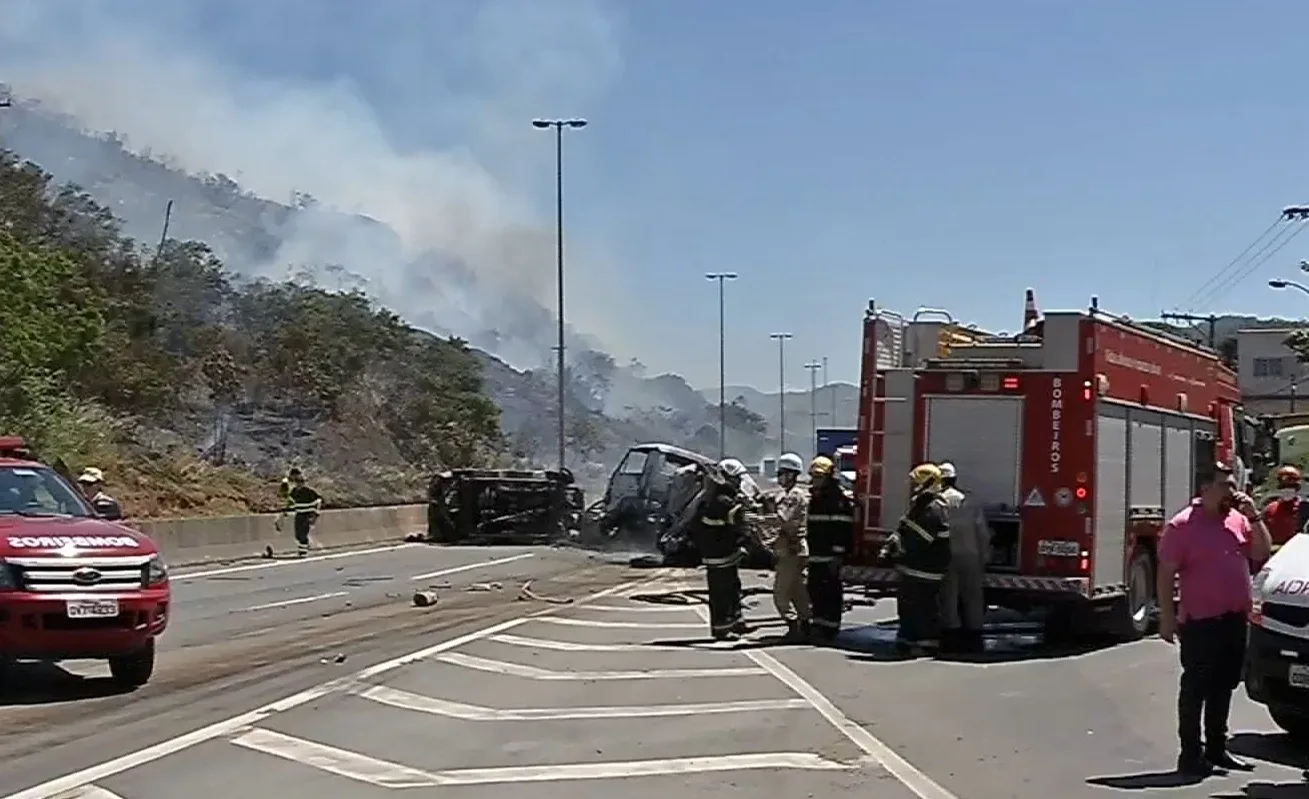 Dois mortos no acidente de Viana seguem sem identificação no DML de Vitória. Veja lista das vítimas