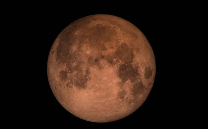 Terceira e última superlua do ano aparecerá no céu nesta quarta-feira