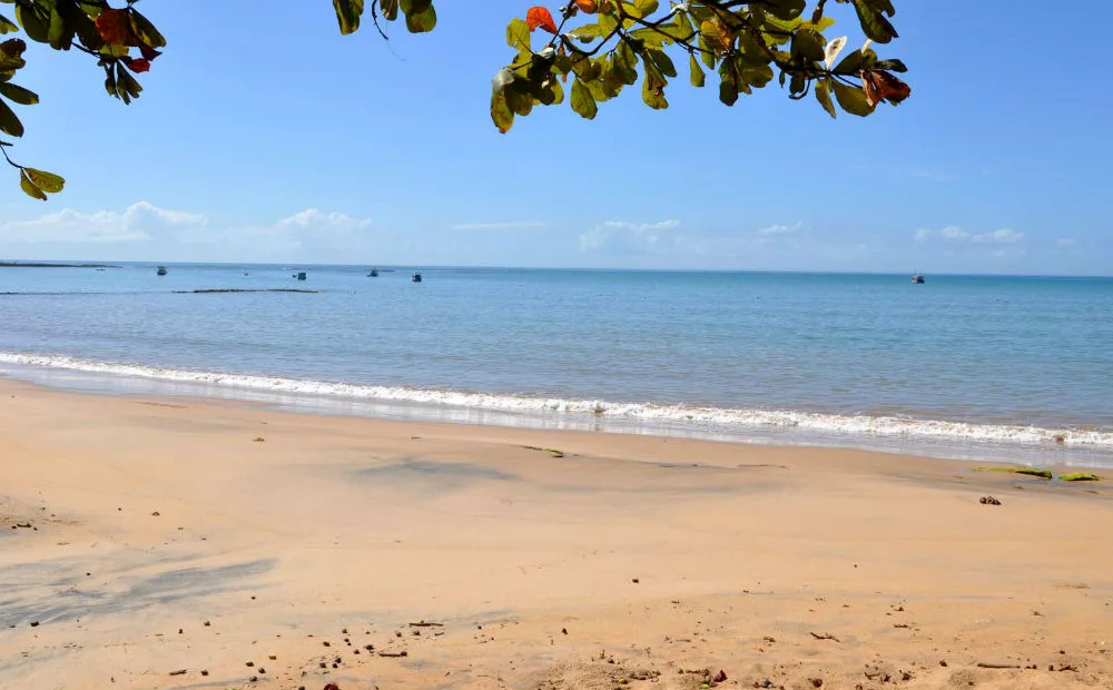 PM da reserva intervem em assalto e mata criminoso em praia de Anchieta