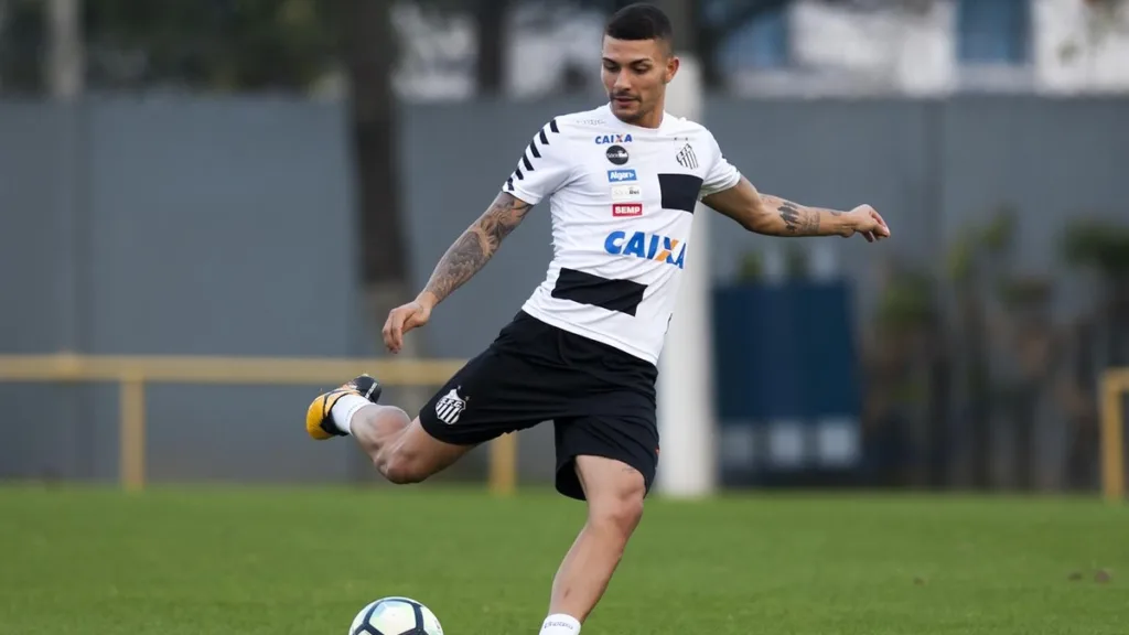 Santos poupa titulares contra Fluminense na abertura do returno do Brasileirão