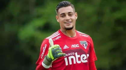 Promotoria da Flórida pede para Justiça arquivar processo contra o goleiro Jean