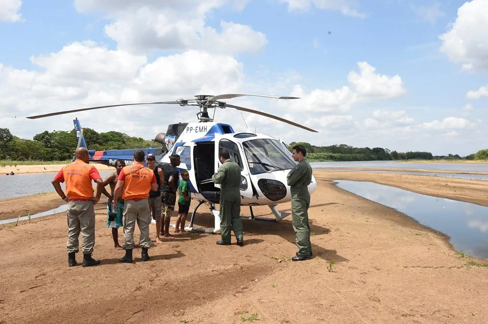 Espírito Santo cria comitê de emergência e inicia obra na foz do Rio Doce em Regência