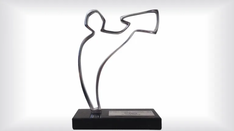 TV Vitória recebe prêmio de Melhor TV Regional pela 5º vez