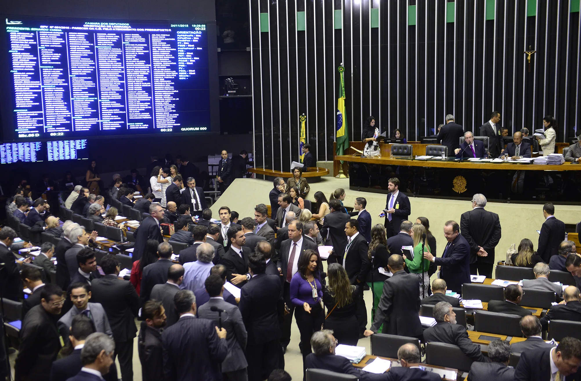 Câmara aprova MP que regulamenta venda de terrenos da União