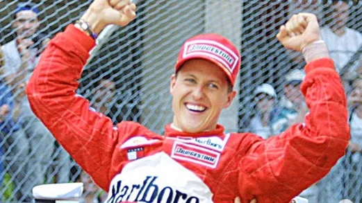 Em carta, esposa de Schumacher diz que ex-piloto não desistirá de recuperação