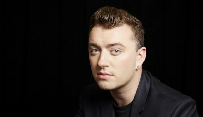 Sam Smith diz que a música do filme de James Bond é horrível de cantar