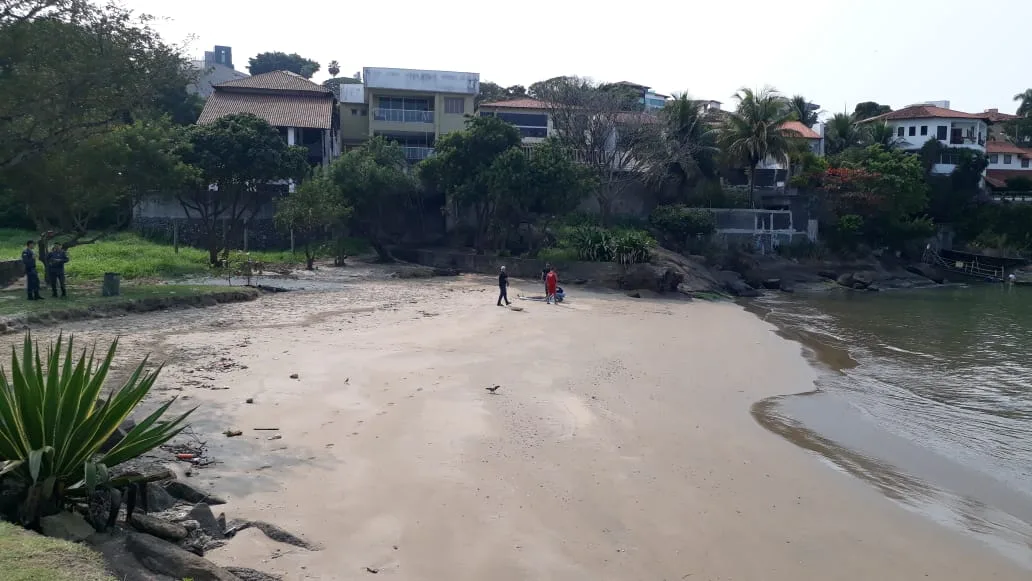 Corpo de mulher nua é encontrado em praia na Ilha do Boi