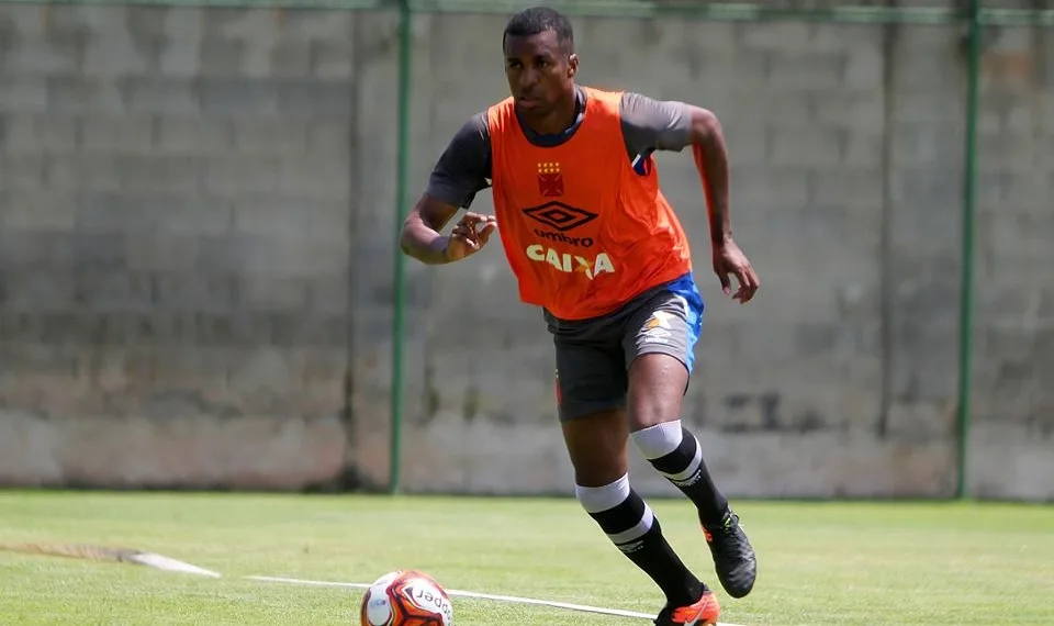 Erazo garante estar pronto para estrear pelo Vasco nesta quinta