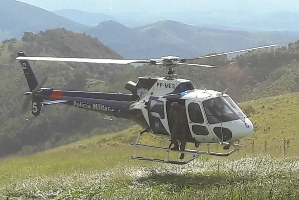 Piloto de parapente cai durante campeonato em Baixo Guandu