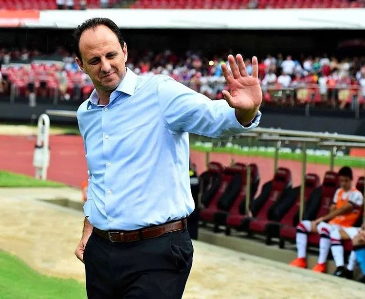 Após vitória no clássico, Rogério Ceni quer Morumbi lotado novamente