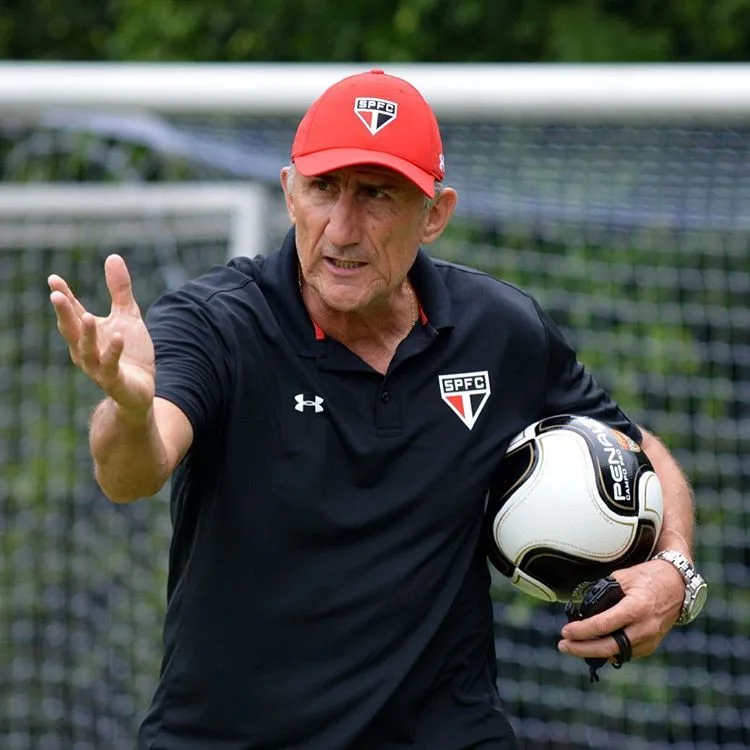 Bauza admite que São Paulo 'não fez grande jogo' no México