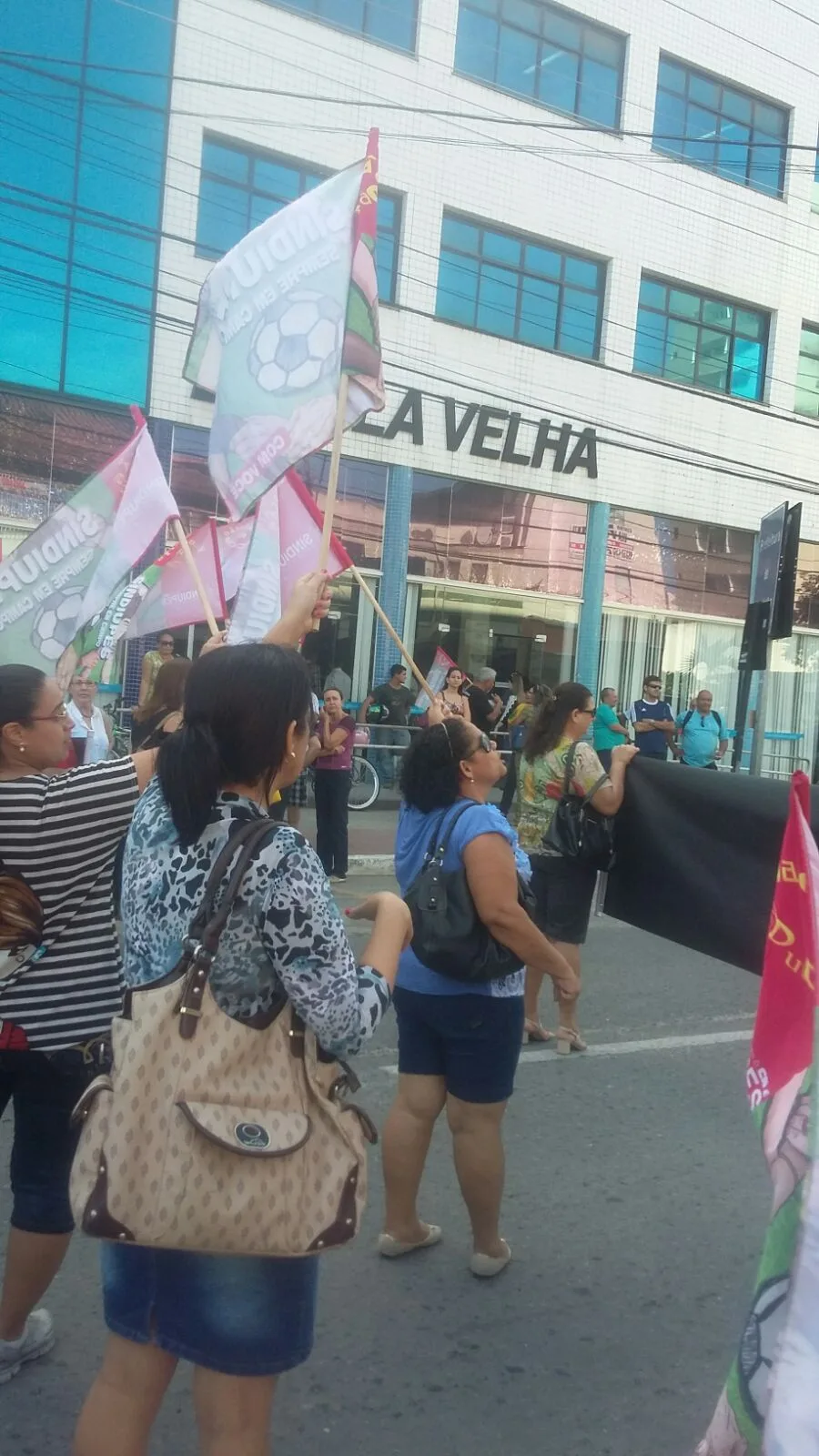 Professores de Vila Velha mantém greve até a próxima semana