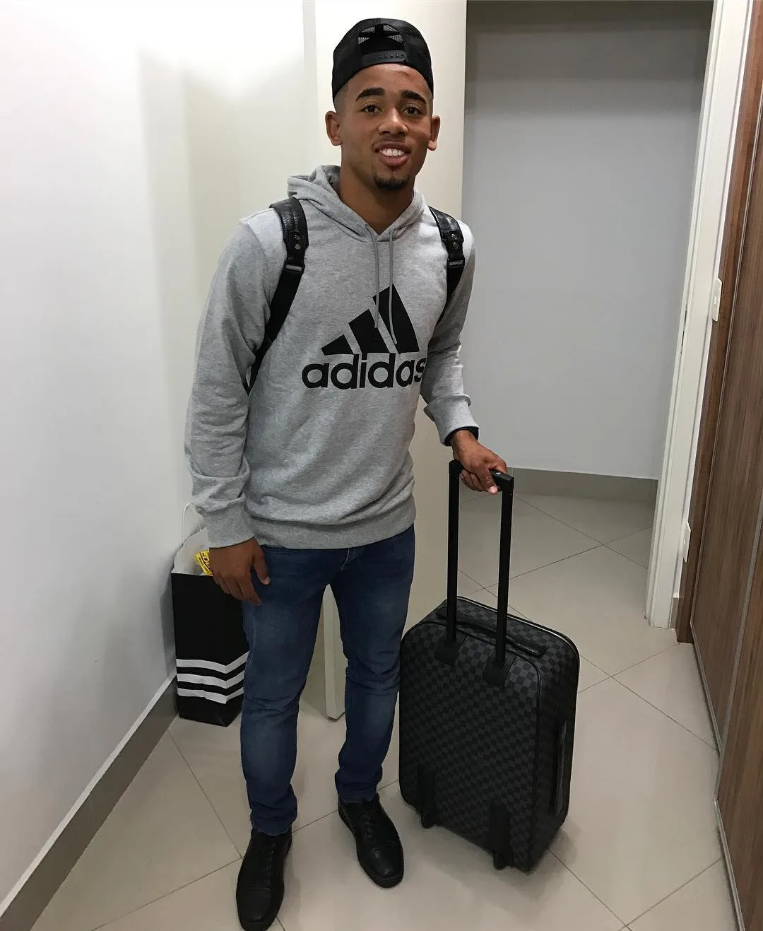 Gabriel Jesus fica fora do jogo de domingo e se despede do Palmeiras