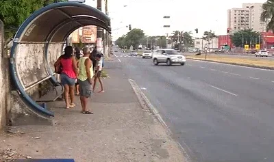 Auxiliar de limpeza de 60 anos vítima de bala perdida na Serra se aposentaria em março