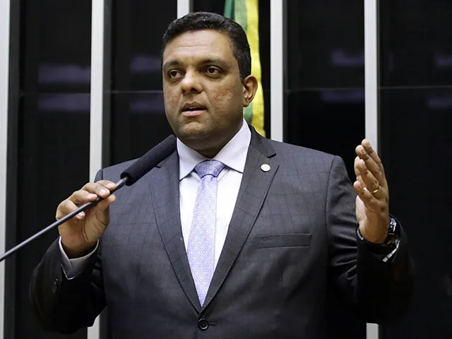 Deputado diz que teve conversa particular com Bolsonaro 'sobre o futuro'