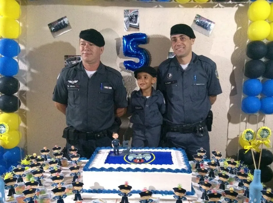 Sonho realizado! Criança de 5 anos ganha festa de aniversário da Polícia Militar no ES