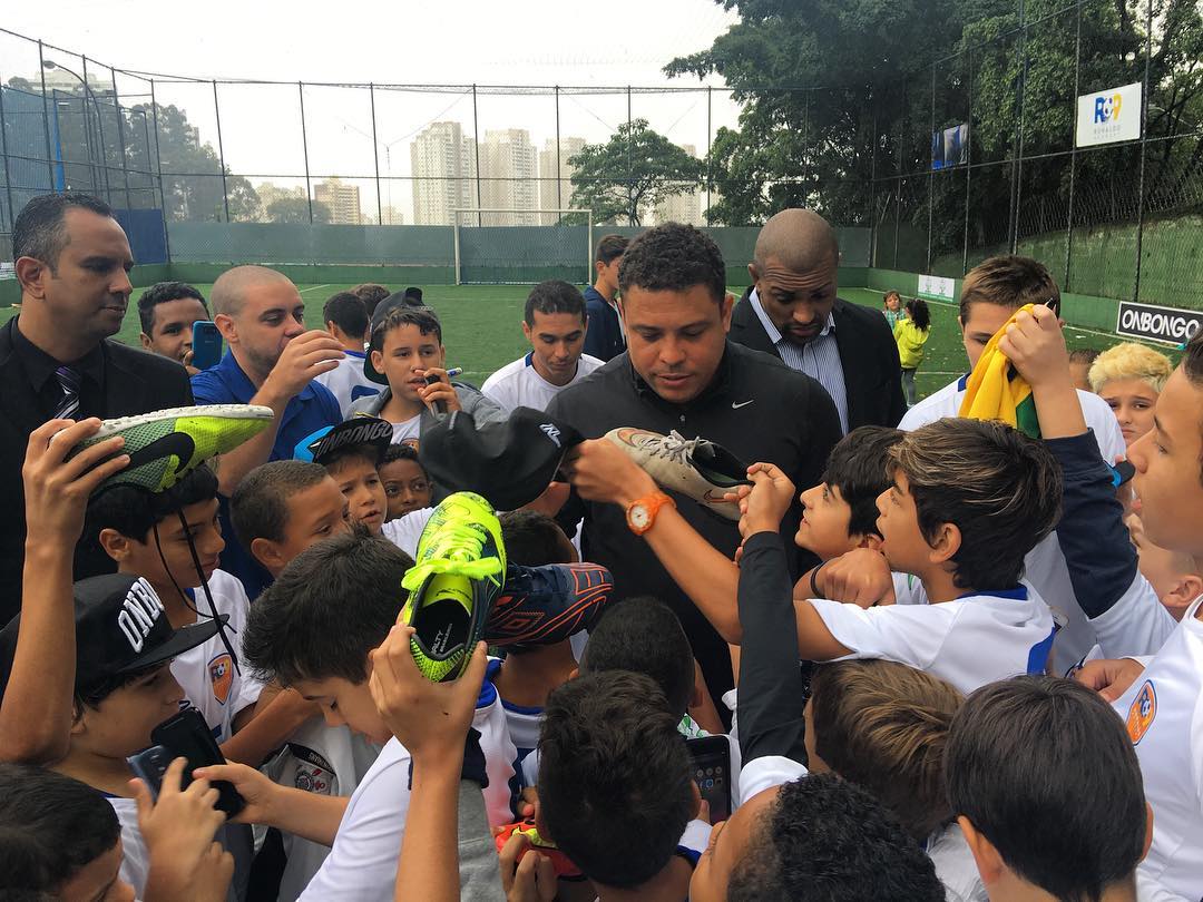 Ronaldo Fenômeno vem ao ES no sábado para inaugurar escolinha de futebol