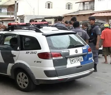 Perseguição e correria: troca de tiros termina com jovem baleado e trio detido em Vila Velha