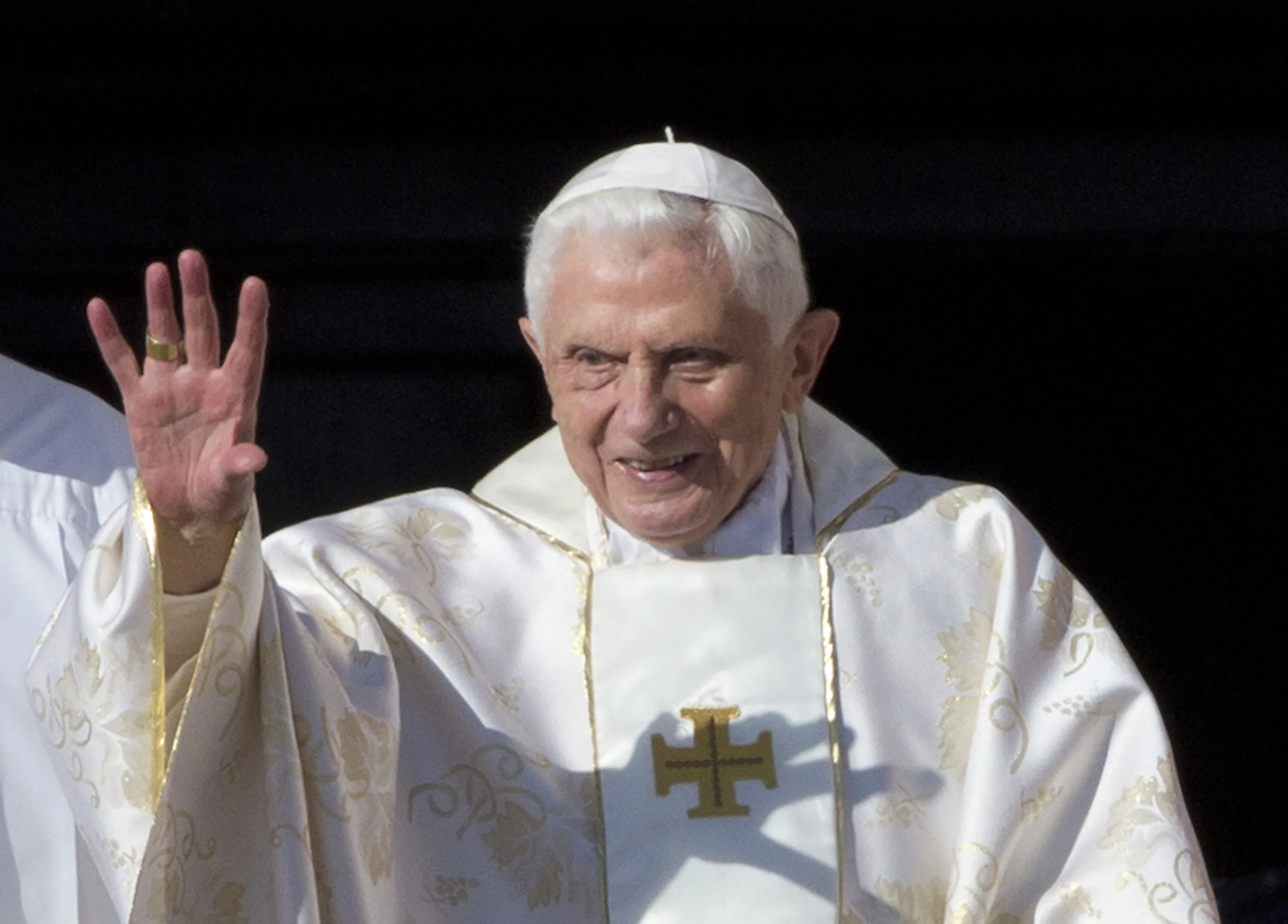 VAT – BENTO XVI/SAÚDE/ARQUIVO – INTERNACIONAL – Foto de arquivo do Papa Emérito Bento XVI ao chegar na Praça de São Pedro, no Vaticano, para participar da cerimônia de beatificação do Papa Paulo VI, em 19 de outubro de 2014. O papa Francisco afirmou nesta quarta-feira, 28, que seu antecessor, o papa Bento XVI, está […]