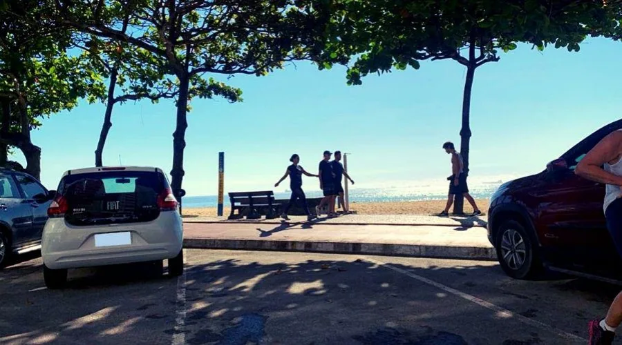 Vila Velha acompanha Serra e Vitória e também fecha estacionamentos nas praias