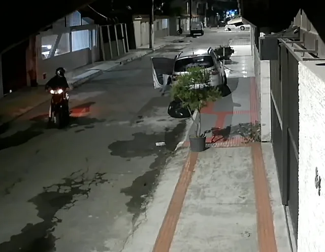 VÍDEO | Enfermeira é agredida durante tentativa de assalto no bairro Gaivotas, em Vila Velha